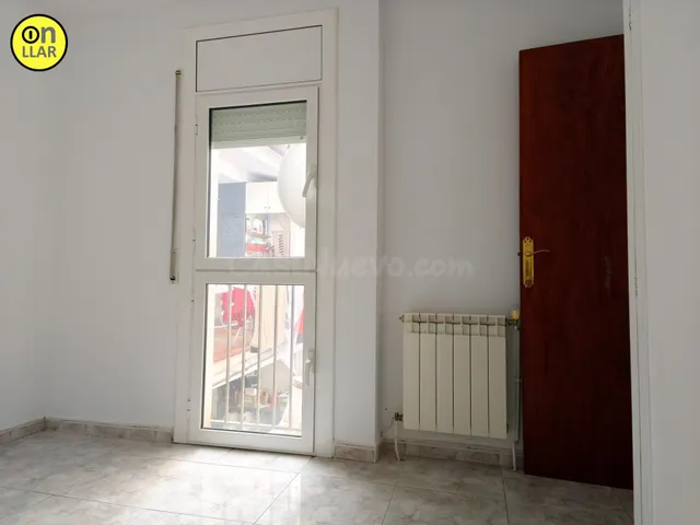 Acogedor Piso en Sant Feliu de Codines - Ideal para Familias - foto 5