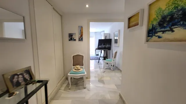Piso en el centro de San Pedro Alcantara de 2 habitaciones y 2 baños, REFORMADO Y CON GARAJE — 19
