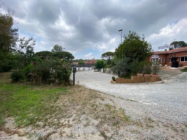 Terreno + Masía en venta en Bellaterra — 41