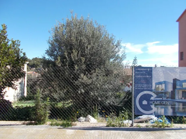 Fantástica parcela en El Vendrell - Urbanización Oasis — 9