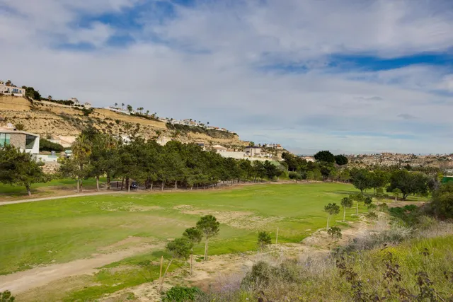 MAGNIFICO CHALET INDEPENDIENTE CON PISCINA PRIVADA Y VISTAS AL CAMPO DE GOLF EN CIUDAD QUESADA — 31