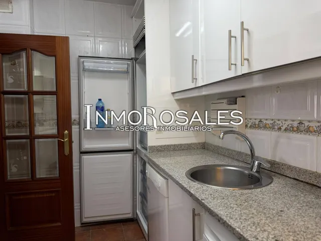 PISO EN VENTA EN AVENIDA DE ROSALES — 25