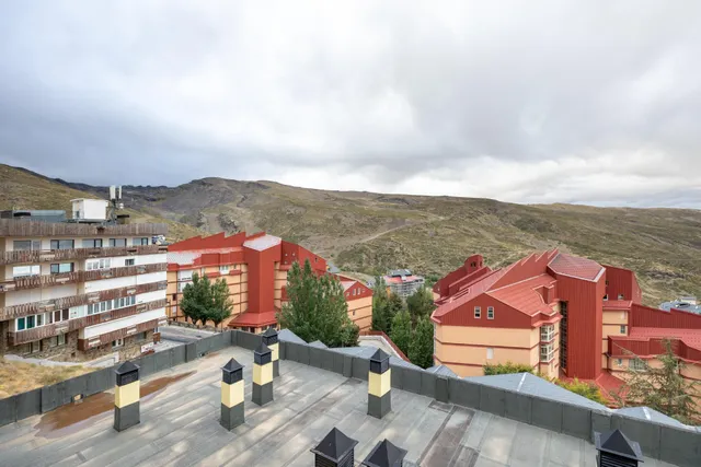 MAGNIFICO PISO EN ZONA MEDIA DE LA estación DE SIERRA NEVADA — 8