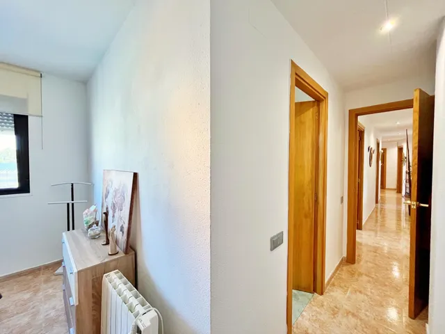Piso de 4 habitaciones con terraza y ascensor en Ferreries - VPO — 15