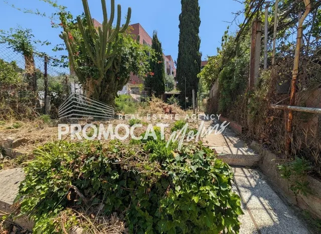 Casa de pueblo con jardín, aparcamiento y derecho a vuelo en - foto 5