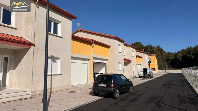 Chalé adosado, con terraza 30m , jardín 70m , garaje para 2  - foto 3