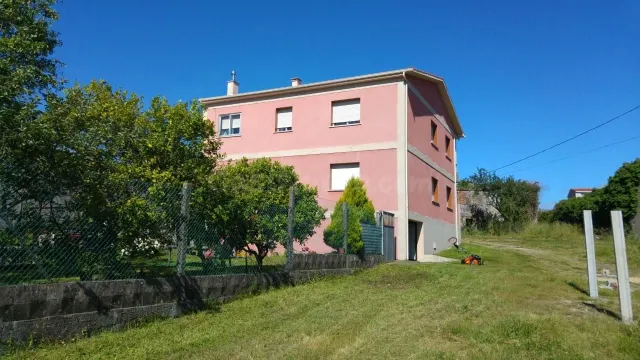¡¡NOVEDAD EN PONTEVEDRA!! INCREIBLE CASA CON AMPLIA PARCELA  - foto 3