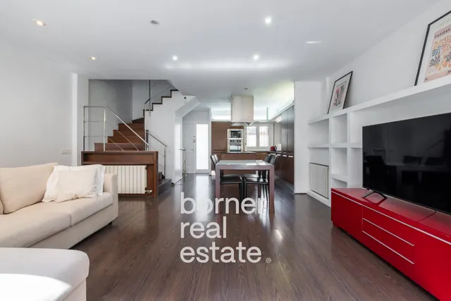 Chalet adosado en venta en Calle de Sant Josep — 14