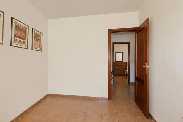 Magnífico adosado con apartamento independiente en Bola de Oro, Granada — 12