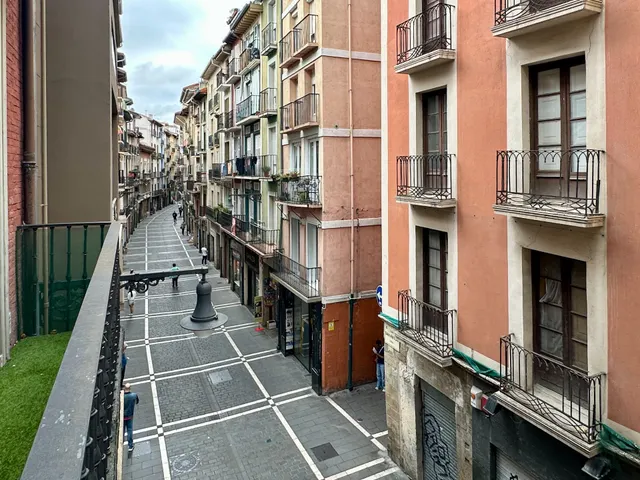 Se vende precioso piso en la calle san antón de Pamplona — 40