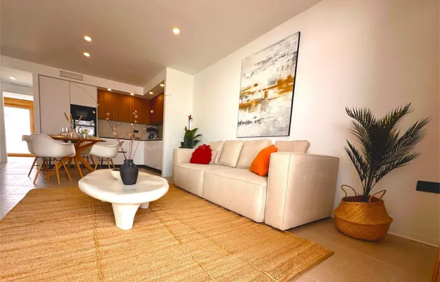 Bungalow de planta alta de 2 dormitorios con solarium y pisc - foto 2