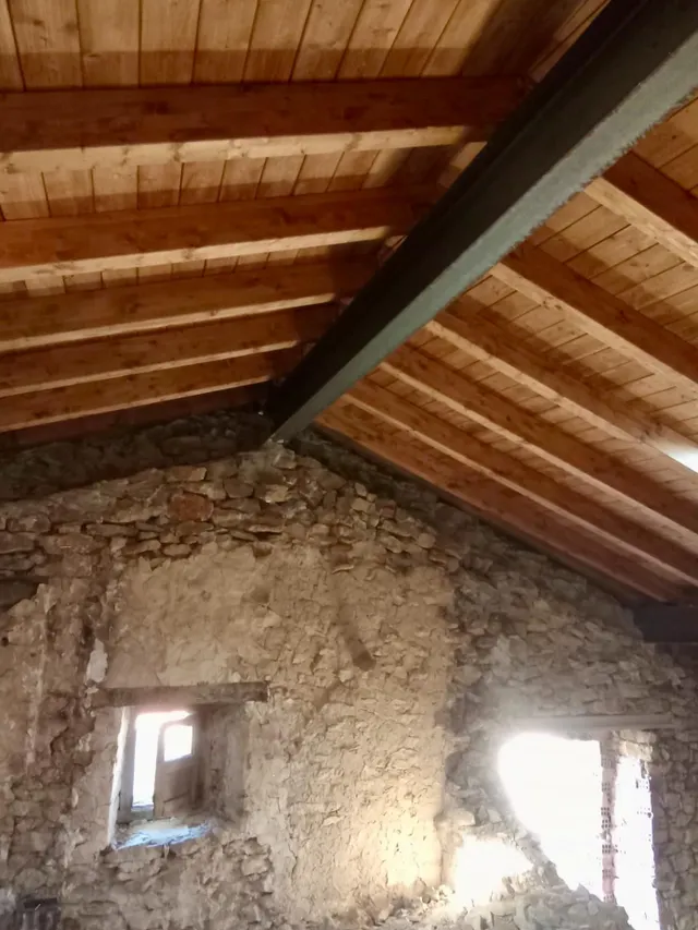 Casa de piedra con encanto y gran potencial turístico en san martín de las ollas — 13
