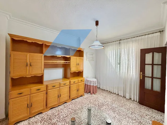 Piso en venta en el barrio de los ángeles, Alicante — 6