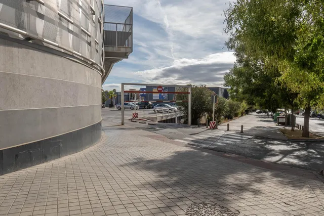 Venta de cafetería La Contraviesa de 160 m2  junto a Alcampo — 38