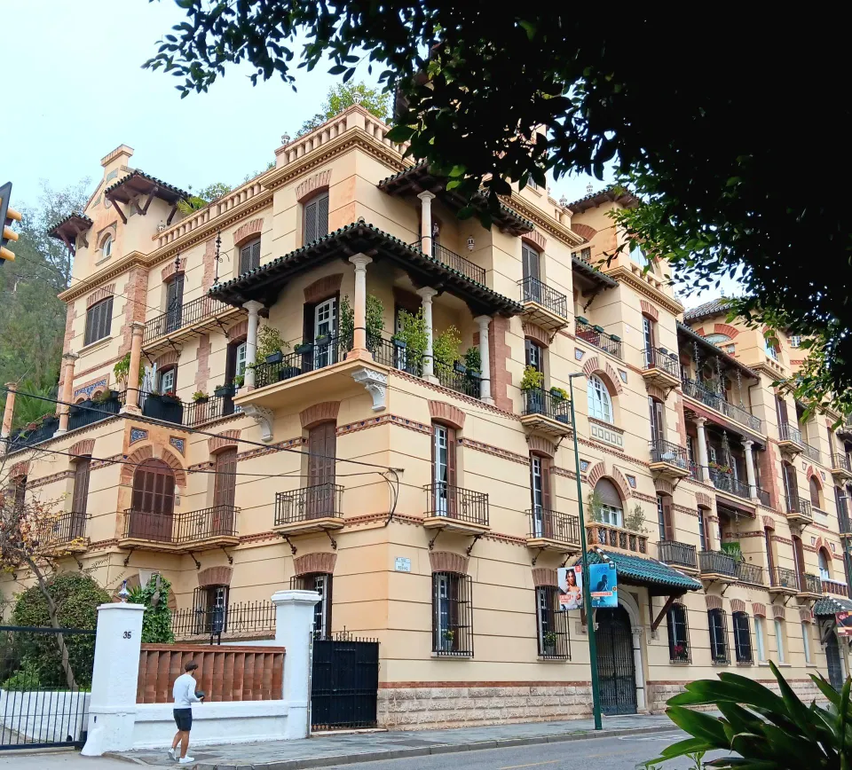 Espectacular piso reformado en Paseo de Reding