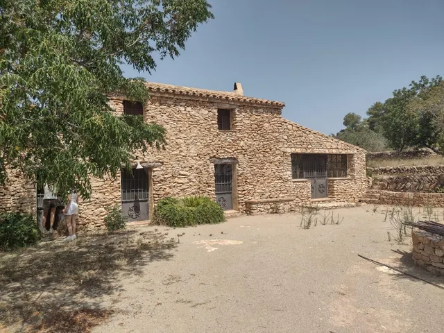 Finca Rústica en Tivissa con Vistas Espectaculares por €395, - foto 2