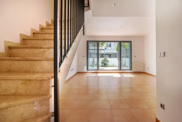 ADOSADO EN VENTA ALFAFAR - foto 4