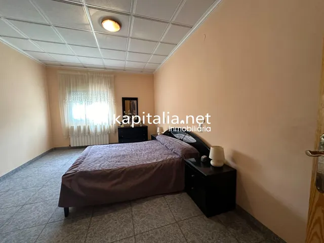 Chalet a la venta en Cocentaina, Alicante. — 29