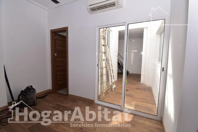 CASA REFORMA A ESTRENAR CON TERRAZA Y TRASTERO — 31
