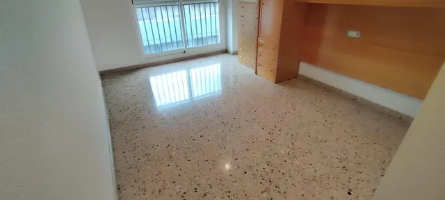 PISO SEMINUEVO EN ZONA TOSCAR CON GARAJE — 35