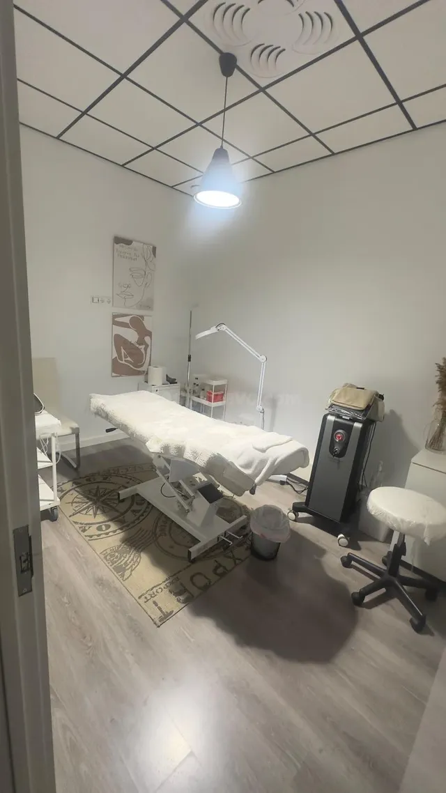 CABINA DE ESTETICA EN ALQUILER - foto 4