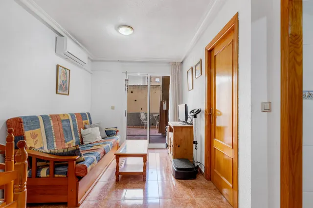 Acogedor piso en planta baja con piscina comunitaria — 3