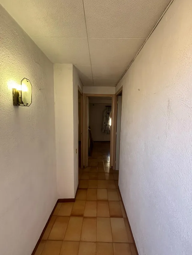 Casa de 194 m2 con 6 habitaciones y terraza en el centro de Bítem (Tortosa) — 23