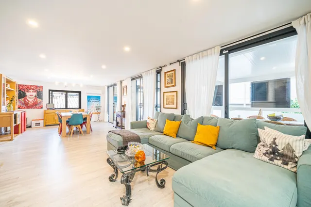 Chalet reformado con piscina, dos apartamentos independientes y garaje en Las Maravillas — 15