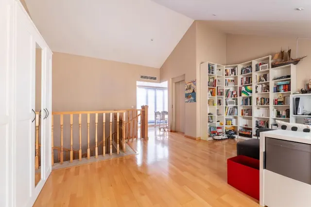 Chalet Adosado en Pozuelo De Alarcón — 36