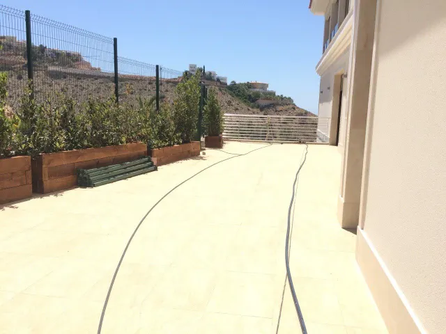 Chalet de lujo en Benidorm, zona Rincón de Loix. — 25