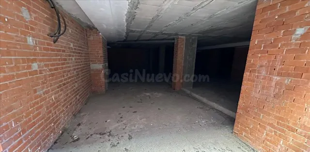 Local comercial 1800m² en venta - Parque del Lago - Peri 18 - foto 3