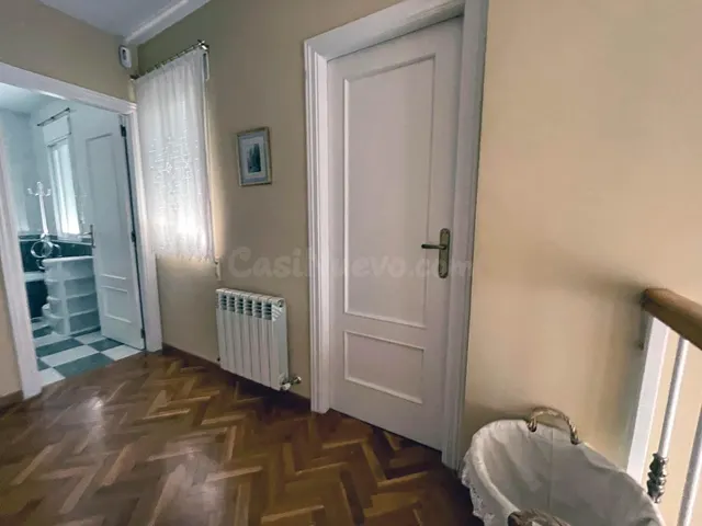 ¡CHICAS ESTUDIANTES! ÚLTIMA HABITACIÓN EN CHALET A COMPARTIR EN VILLANUEVA DE LA CAÑADA (MADRID). — 12
