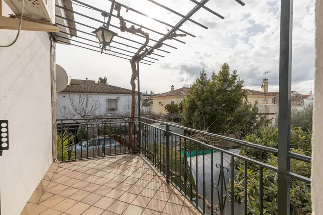 Vivienda Exclusiva en Urbanización Viñas del Rey – Otura — 40
