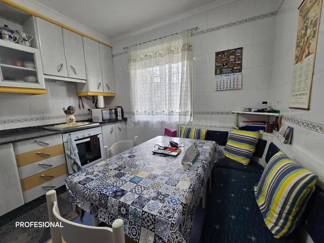 ACOGEDORA CASA CON TERRENO EN BEMBIBRE - foto 2