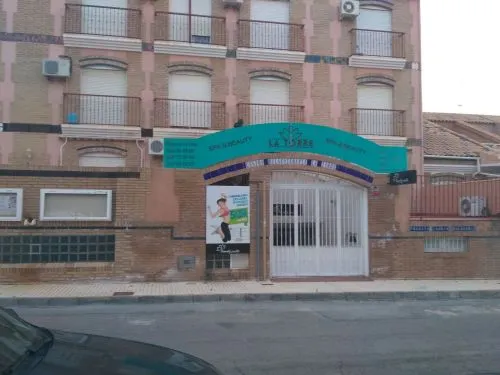 SPA EN TORRE HORADADA — 48