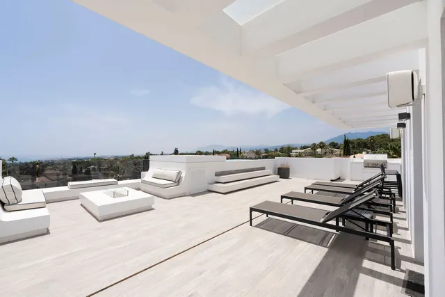 Chalet 5 habitaciones 586m² en venta - Marbella — 46