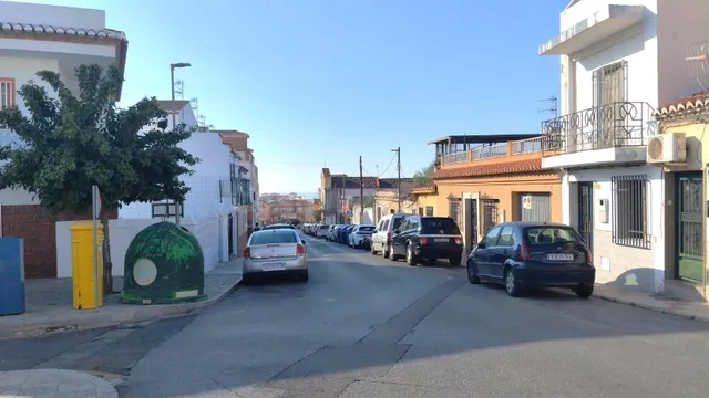 ¡¡CASA CON JARDIN 375 metros !!! - foto 3
