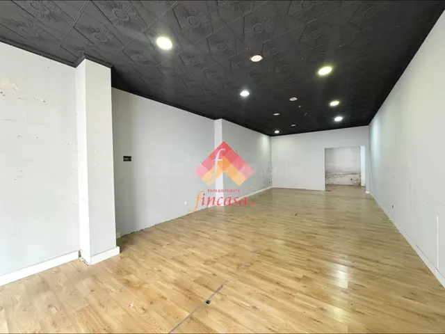 LOCAL COMERCIAL EN VENTA EN EL CENTRO DE RONDA