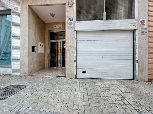 Plaza de garaje frente C.C. Mediterraneo - foto 3