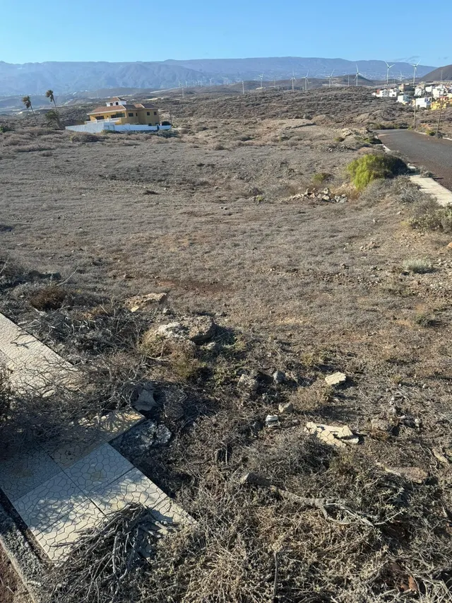 Terreno rústico en venta a 300 metros del mar en Tajao, Sur  - foto 3