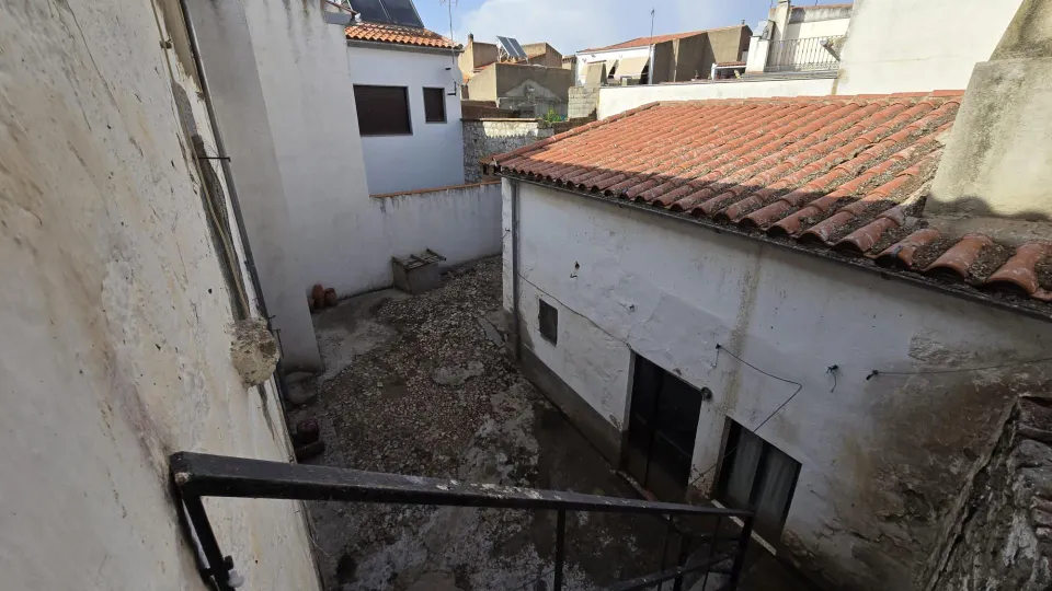 CASA EN VENTA EN AÑORA (CORDOBA)