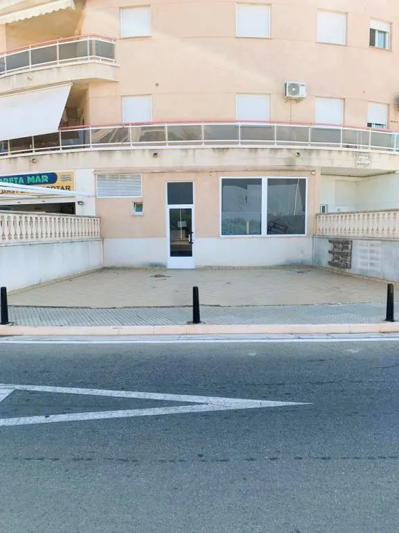 Oportunidad única en planta baja con acceso independiente - Playa de Guardamar de la Safor