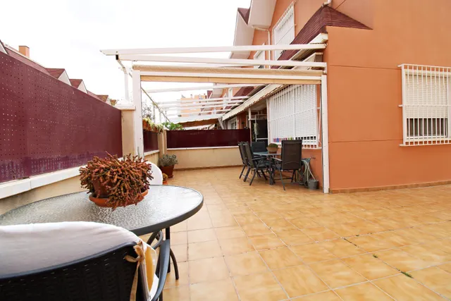 BUNGALOW DE ESQUINA EN ZONA KELME — 16