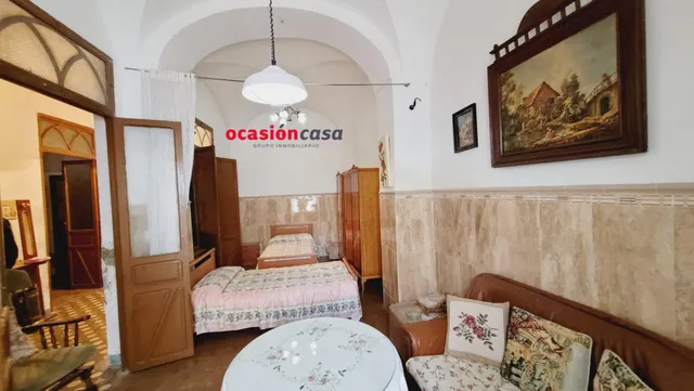 SE VENDE PLANTA BAJA CON COCHERA — 9