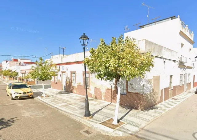 SE VENDE CASA OKUPADA en Calle CONCEJAL JULIAN JIMENEZ CARRI - foto 3