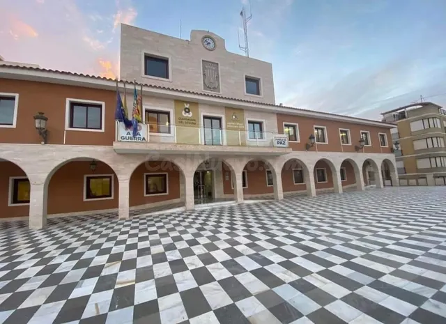 Fantástico local comercial en el centro de Guardamar del Segura, Alicante, Costa Blanca — 18