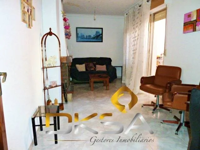 160 m2, terraza, chimenea y estancias de las que ya cuesta encontrar — 8