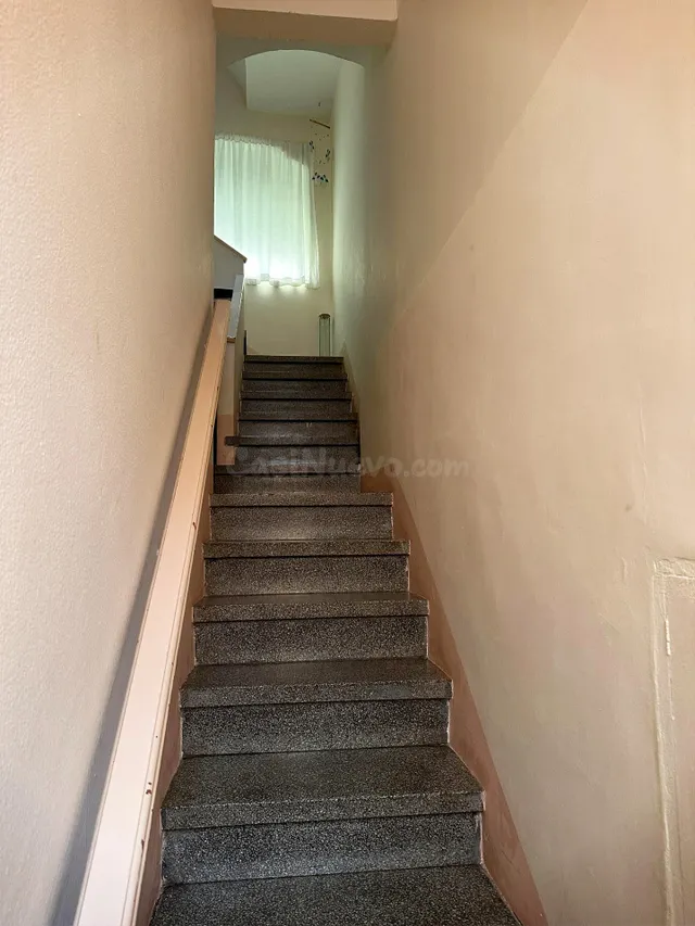 Oportunidad Única en el Corazón de Sabadell: Casa Esquinera  - foto 3