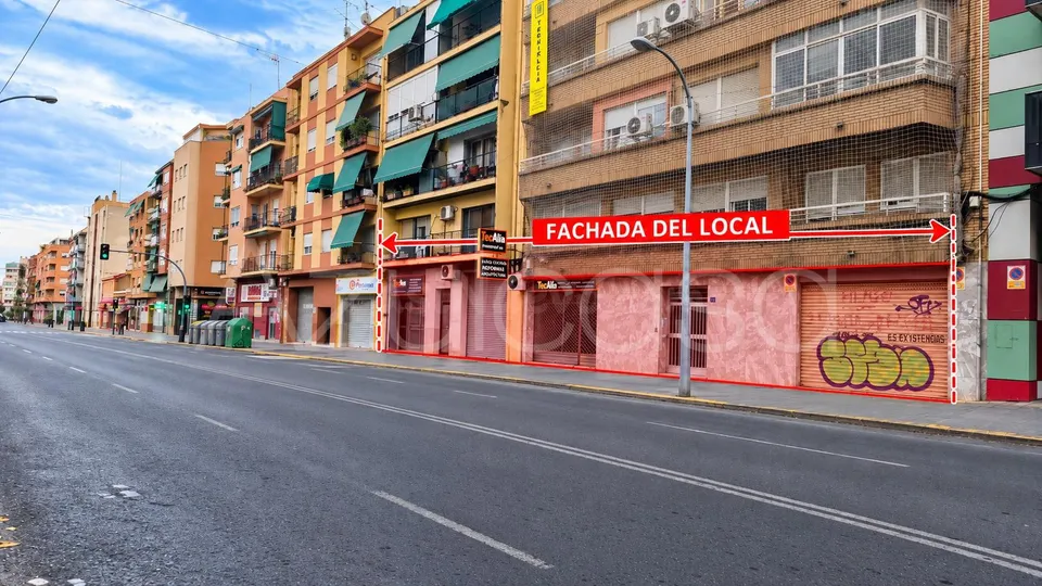 Local en venta de 990m2 en plena Avenida de Novelda, Altozano