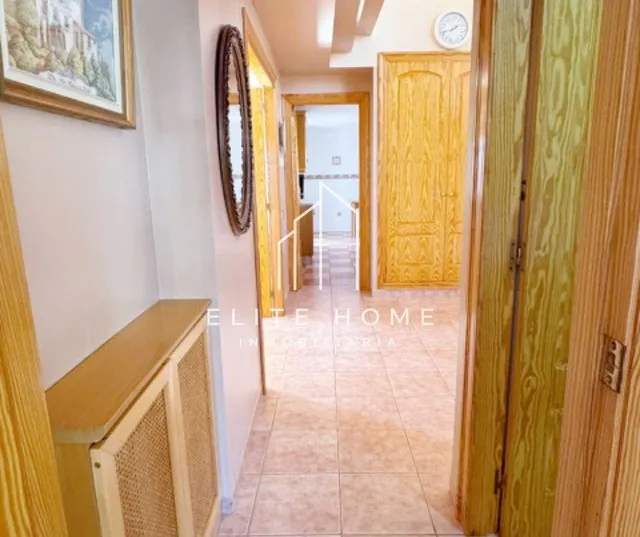 Una villa para disfrutar en familia en exclusiva urbanización y con el mediterráneo como horizonte — 26